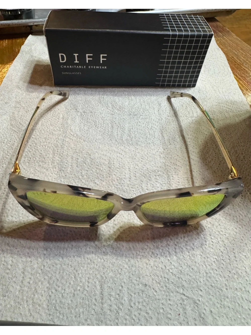 BECKY II - CREAM TORTOISE + PINK MIRROR SUNGLASSES